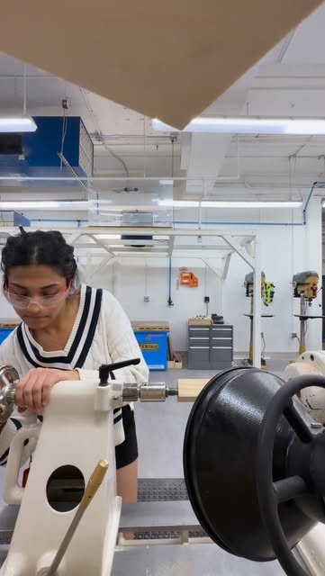 Turning a stool leg on the wood lathe